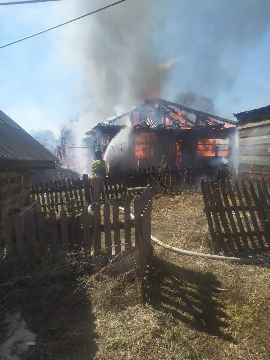    Пожар в Алтайском крае. Источник: пресс-служба МЧС по Алтайскому краю