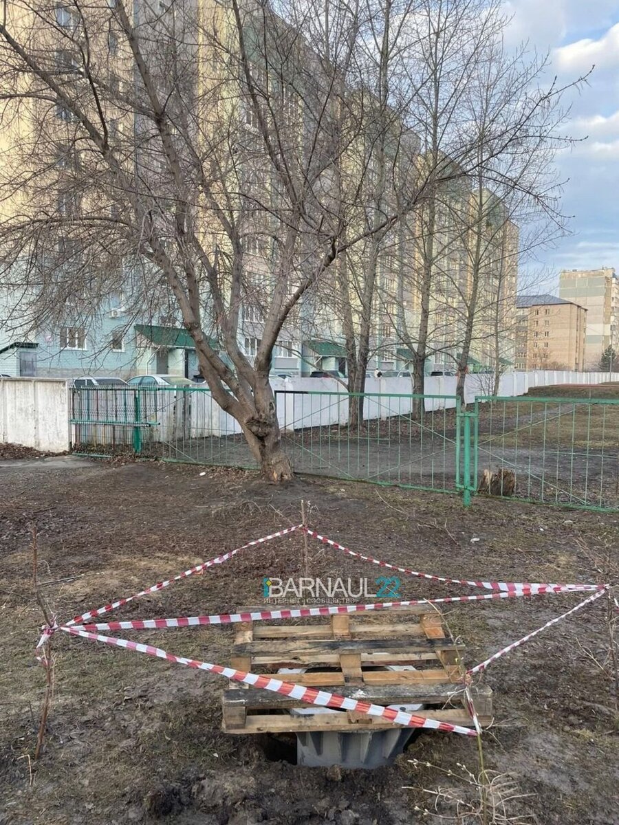    Установка вышки . Источник: Barnaul 22