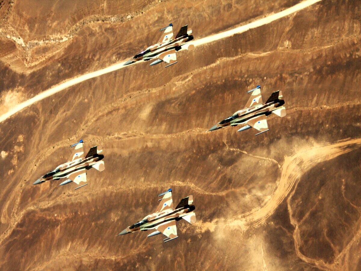    Звено истребителей F-16l Sufa ВВС Израиля© Flickr / Israel Defense Forces