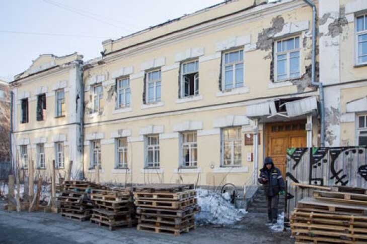    Фото Валерия Панова с сайта Заксобрания Новосибирской области.