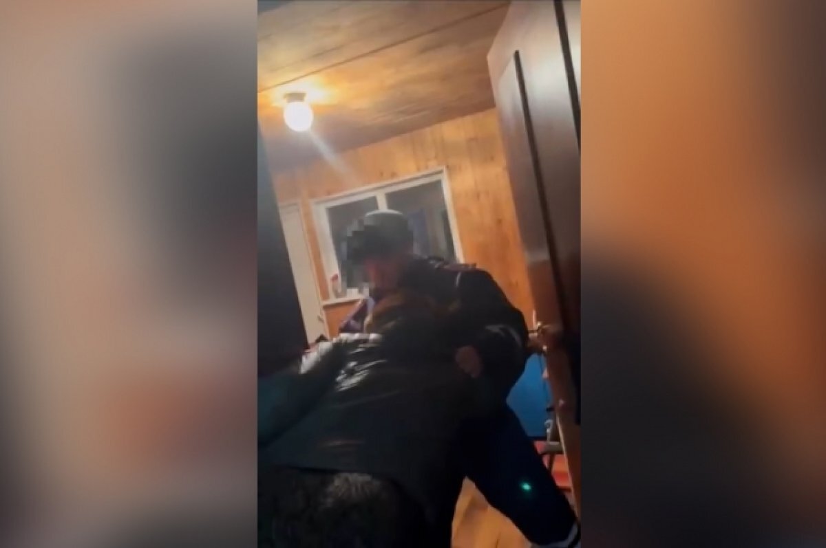    Полицейские из Арсеньева обвиняются в превышении служебных полномочий