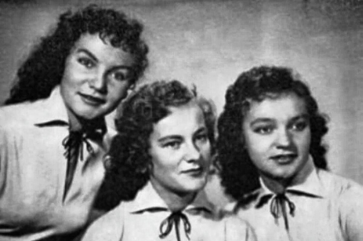 Сестры Шмелёвы в период своего эстрадного расцвета. Фото из открытых источников.