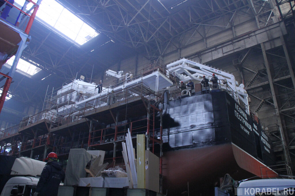 На судостроительном заводе / Фото: Корабел.ру  📷
