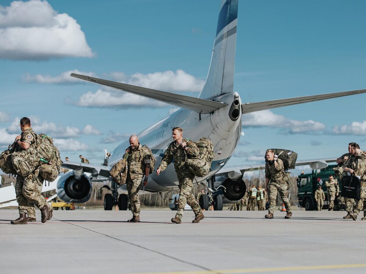    Датские военные после прибытия в латвийский ЛиелвардеCC BY 2.0 / Ministry of Defence/Armins Janiks /
