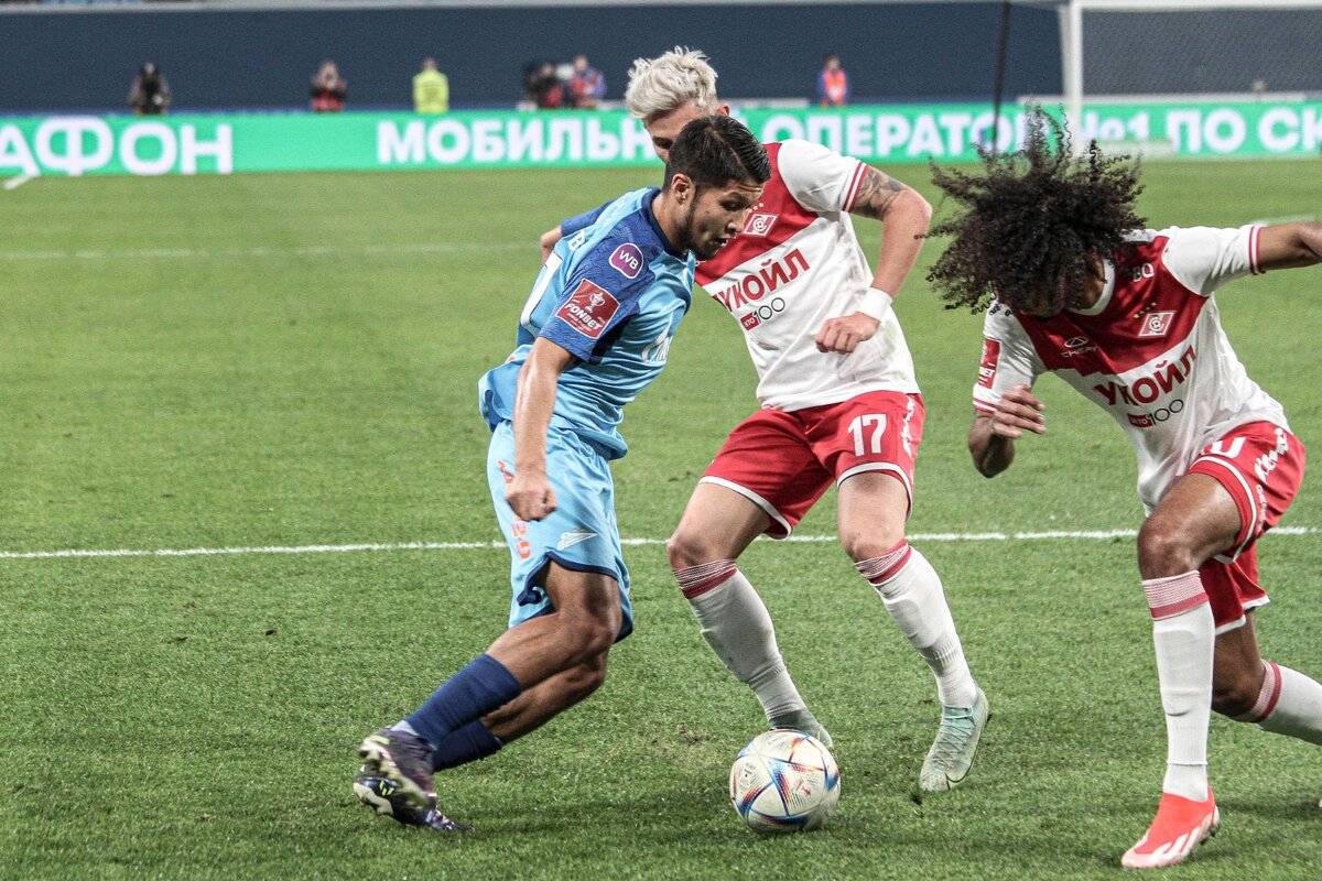    Геннадий Орлов: «Единственным соперником «Зенита» остается сам «Зенит»Алексей Андрианов