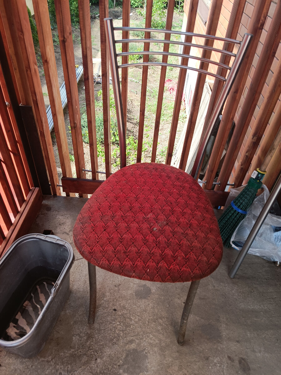 Стоял 10 дней на веранде, ждал своей очереди