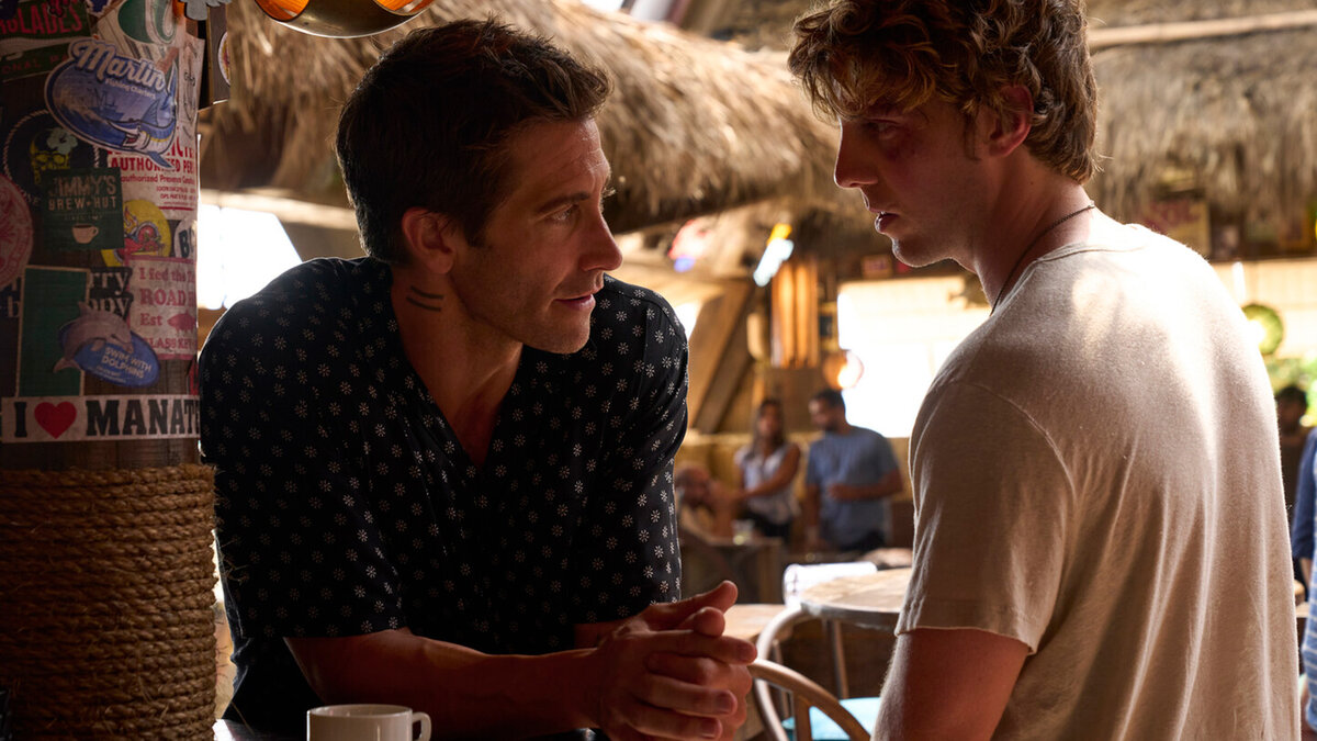 Кадр из фильма "Дом у дороги" 2024