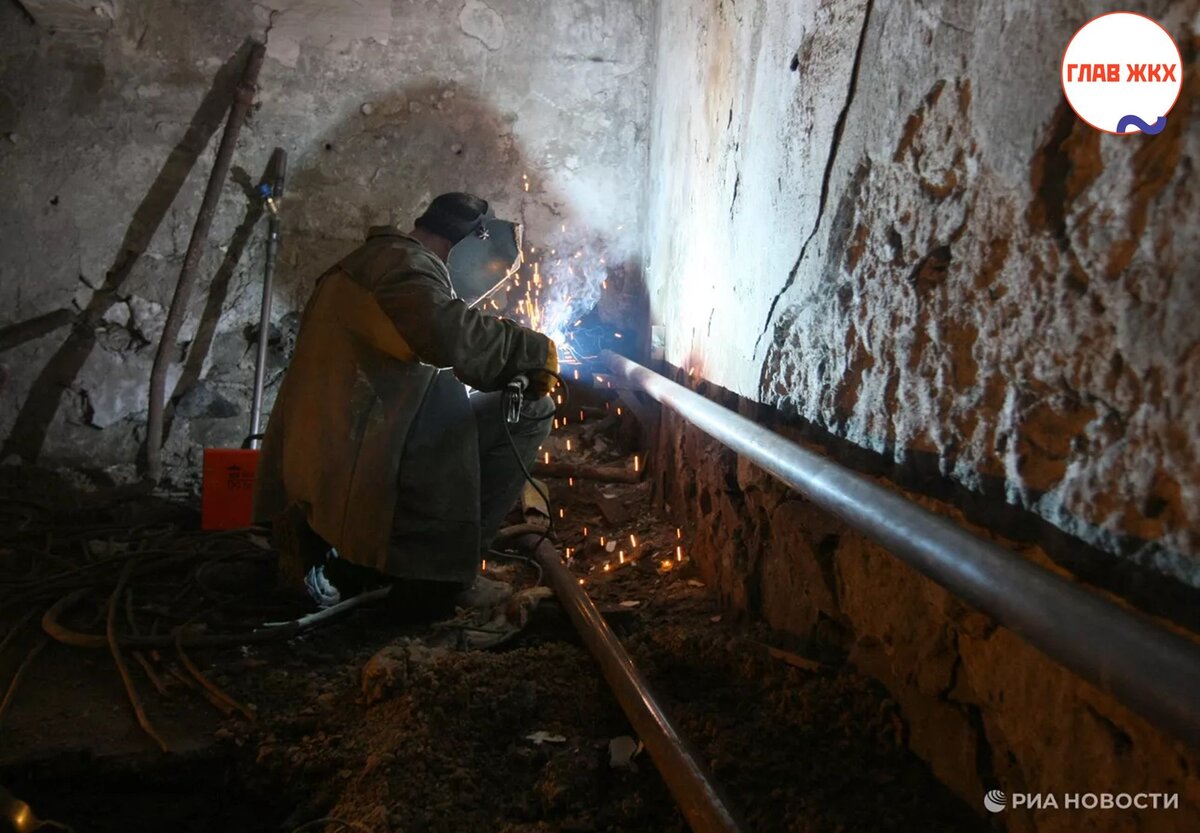 В Мариуполе восстановят около 30 километров коммунальных сетей 
