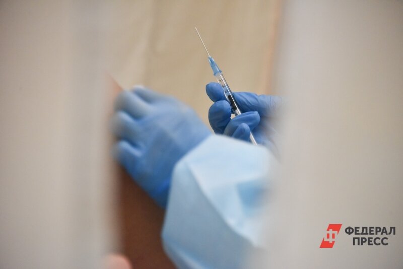 Почти всех антиваксеров родители вакцинировали еще в роддоме