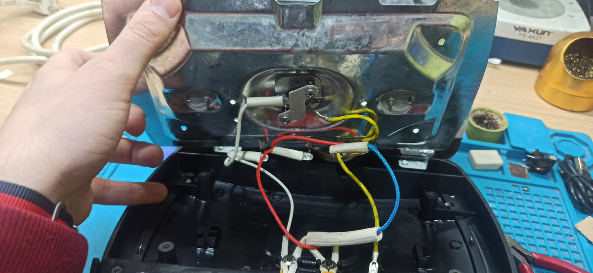 Наш чудо-пекарь изнутри