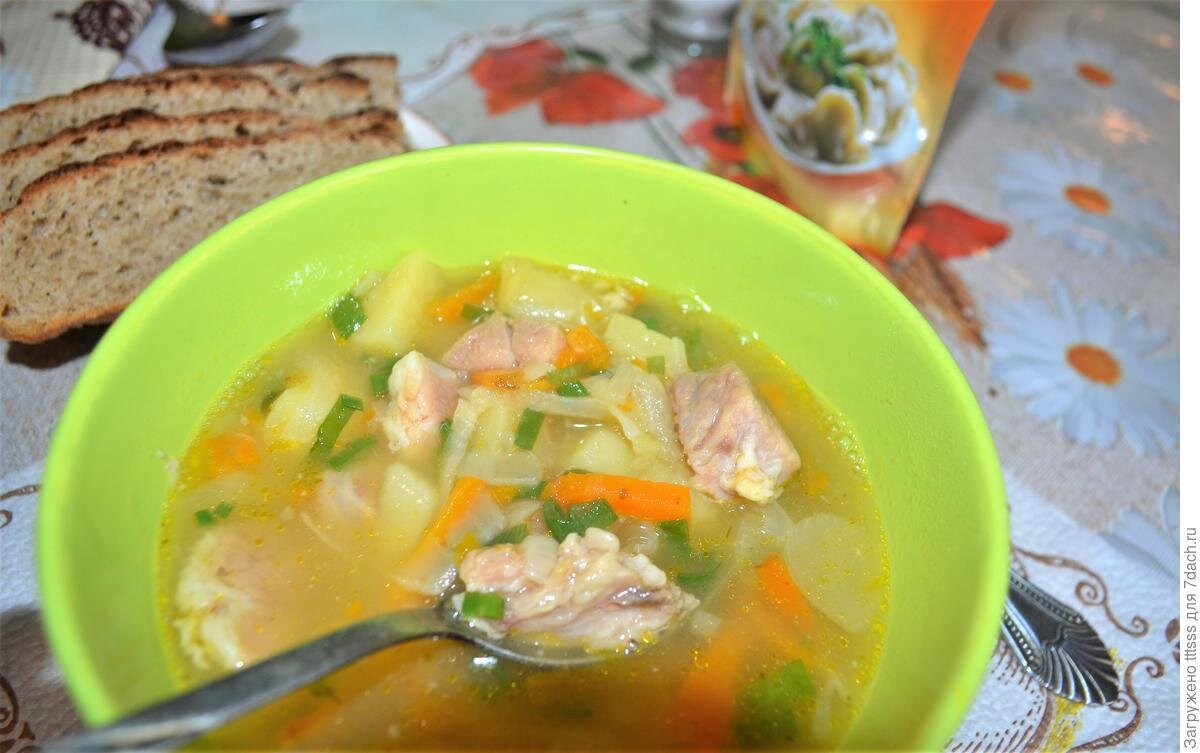    Гороховый суп на мясном бульоне. Автор фото: Татьяна Смирнова (tttsss)