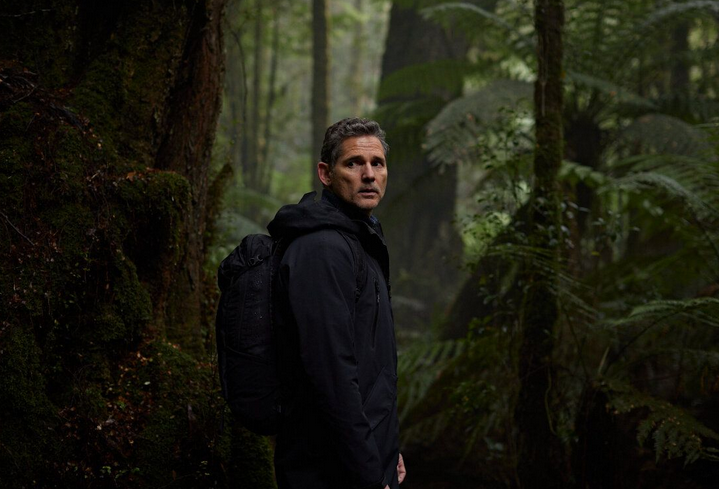 Листайте кадры из фильма.