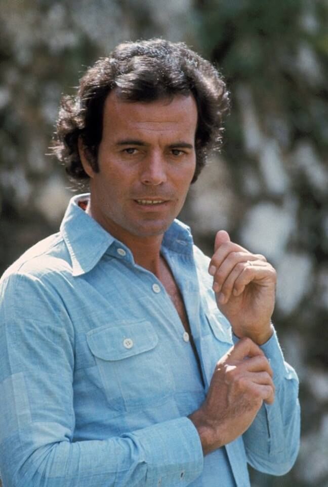 Хулио Хосе Иглесиас де ла Куэва