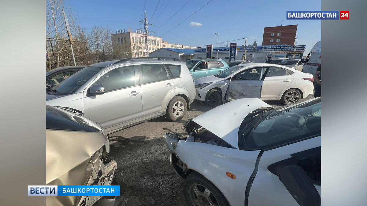    «У микроавтобуса отказали тормоза»: стала известна причина массового ДТП на улице Седова в Уфе