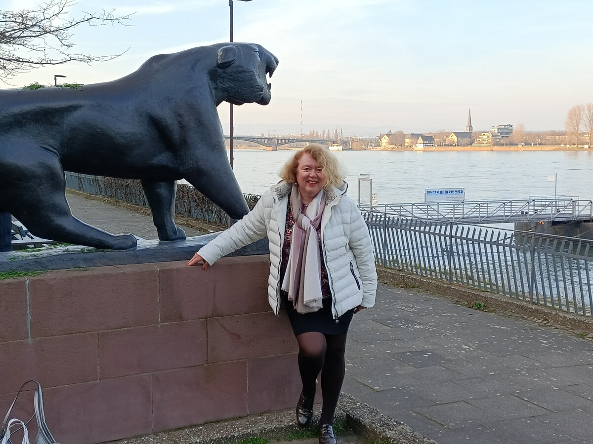 На берегу Рейна. Майнц. Германия. Фото автора 