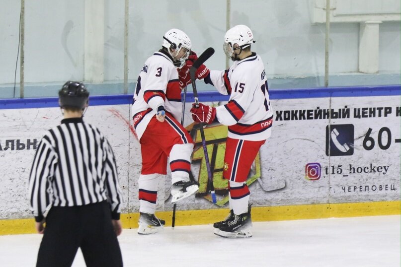 Игроки 2007 года - #3 Никита Демиденко и #15 Артем Матюк