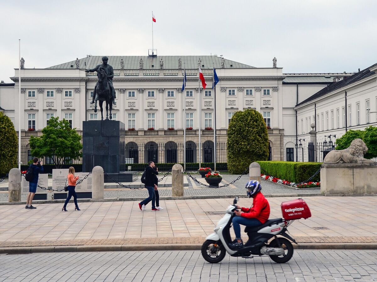    Президентский дворец в Варшаве© РИА Новости / Алексей Витвицкий