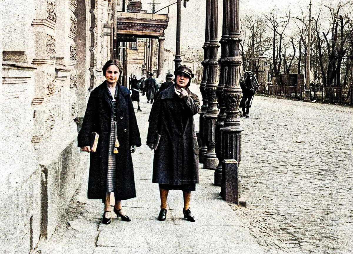 Life in Moscow back in the 1920s... Street scenes, Vintage photographs, Scenes