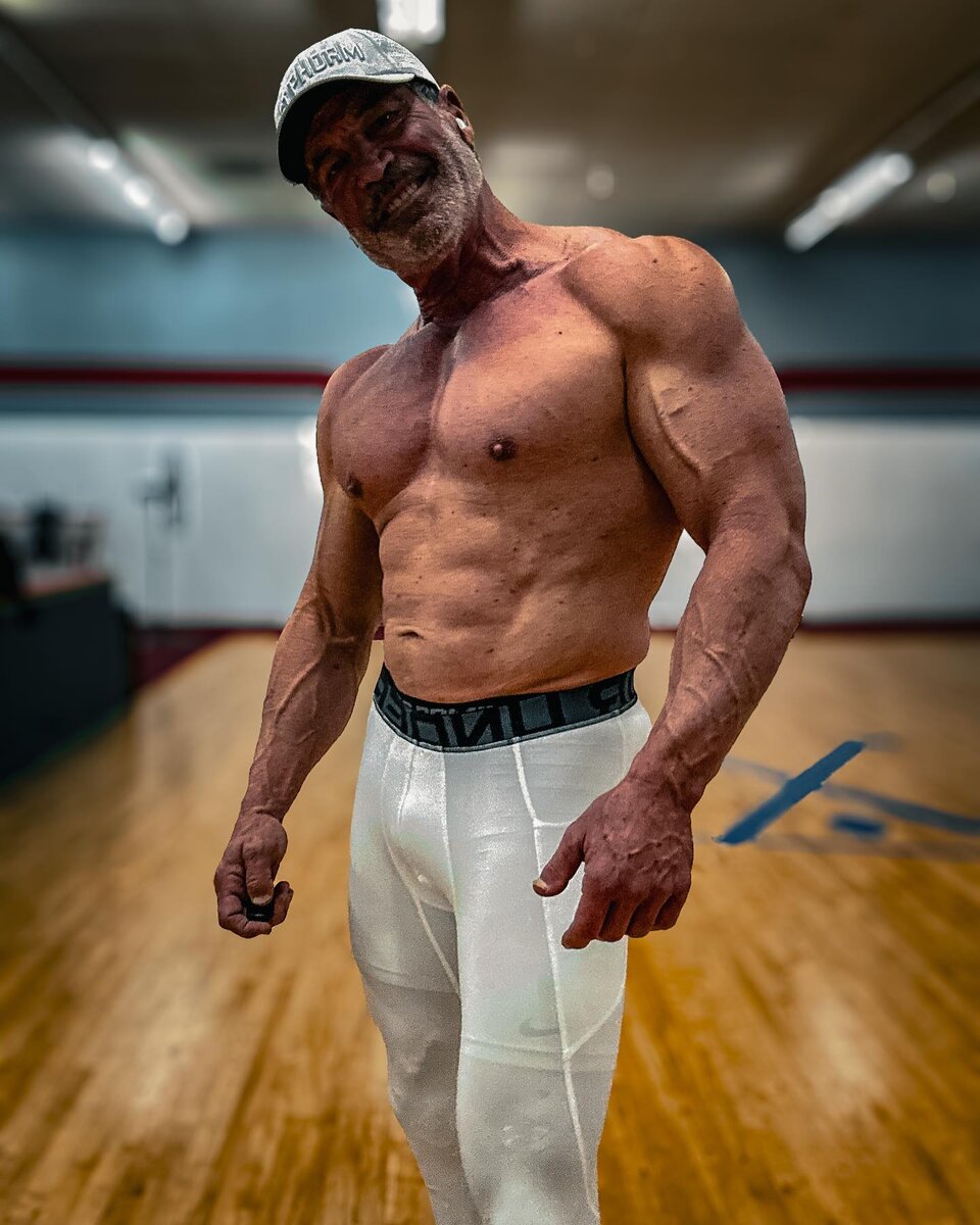 60 летний дед образец для подражания мужчинам 40 лет и старше ...