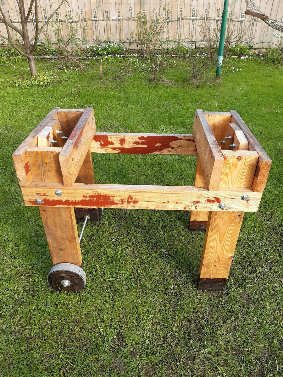 Мощный всепогодный верстак для любых работ