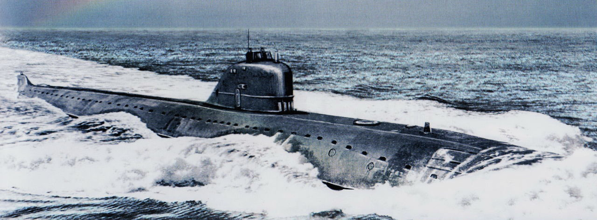 1964, 20 апреля: Начался поход атомной подводной лодки Северного флота «К-27» проекта 645 (командир - капитан 1 ранга И.Н. Гуляев) в экваториальный район Атлантического океана. 