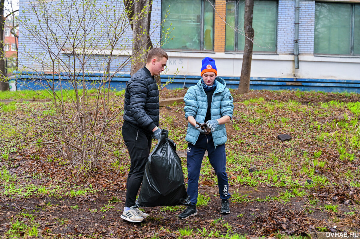 Первый общегородской субботник проходит в Хабаровске (ФОТО; ВИДЕО) |  dvnovosti.ru | Дзен