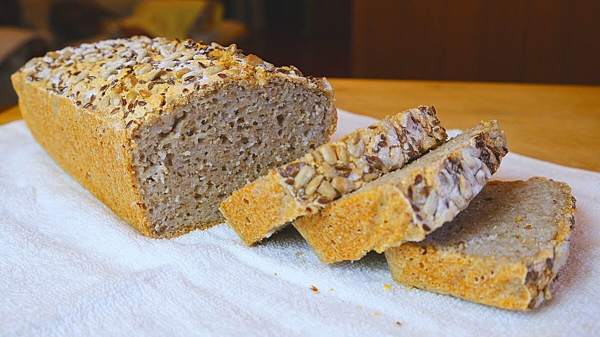 Хлеб из зеленой гречки - это не только вкусное, но и полезное блюдо. Обладает полезными свойствами для здоровья благодаря своему составу. Он может стать отличной альтернативой обычному хлебу.