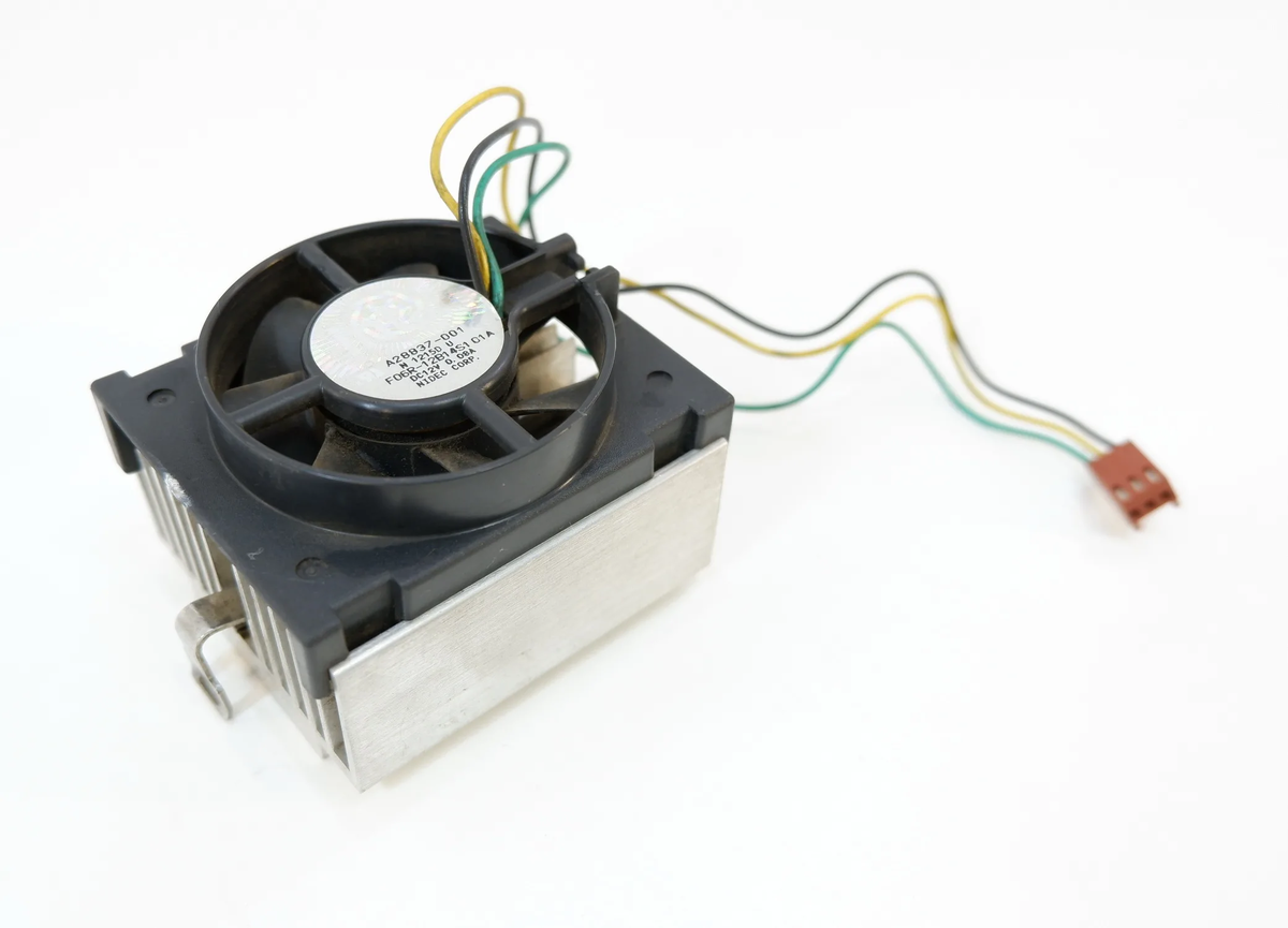 Такой микро-кулер для 370 сокета