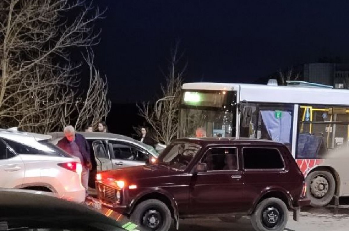    Пострадавших в жёстком ДТП на Средней дамбе в Перми госпитализировали