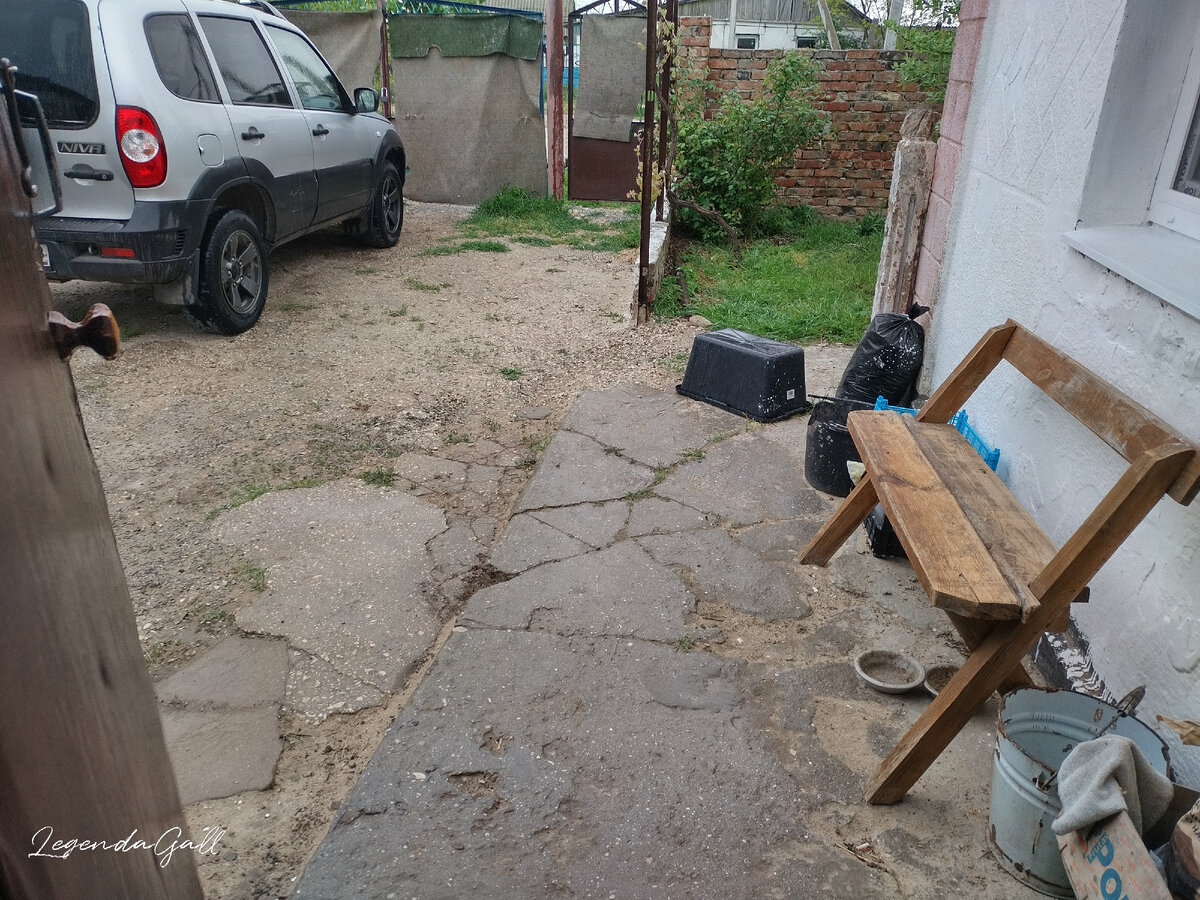 Капает... И машинку ополаскивает заодно ))