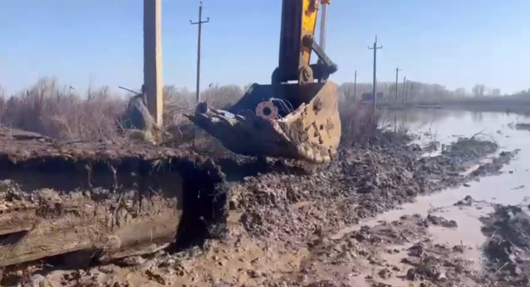    Денис Паслер: В Орске ремонтные работы на водозаборе идут круглосуточно Кристина Просвиркина