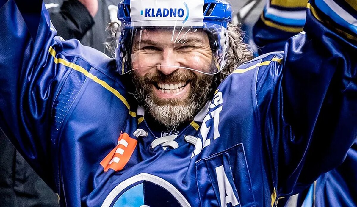 Яромир Ягр — самый возрастной автор шайбы в истории! Великий чех ...