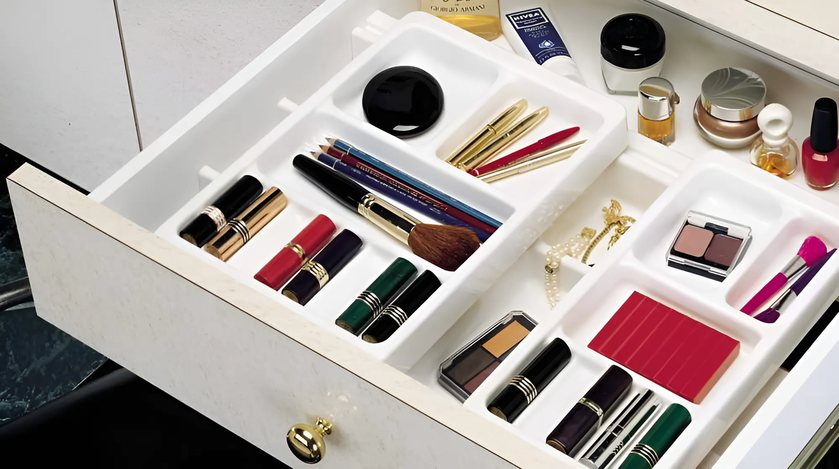 Секреты долголетия вашей косметики: правила хранения для максимальной эффективности