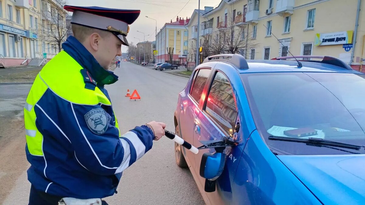 Резко повернула налево: 12-летняя велосипедистка врезалась в автомобиль в  Тагиле | Новости Тагила TagilCity.ru | Дзен