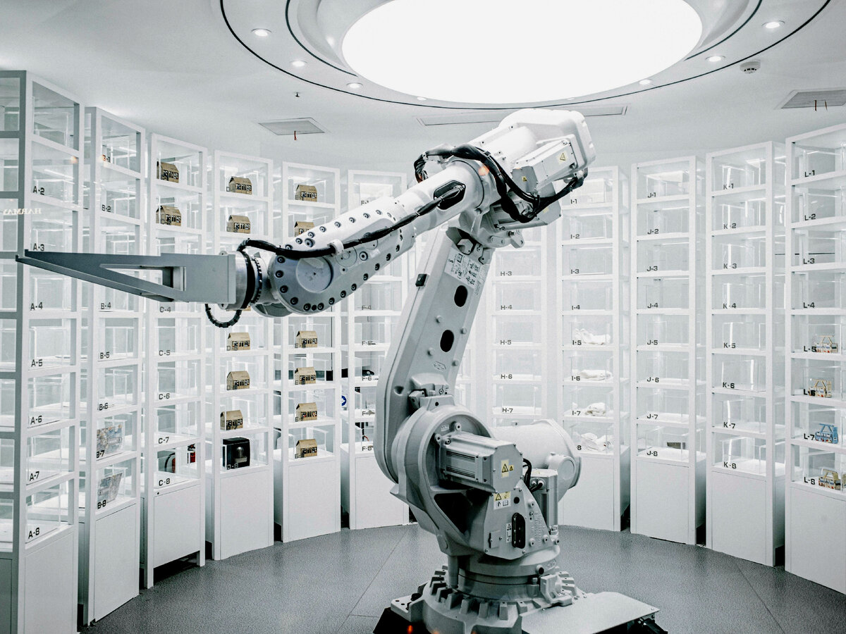Аптека-робот. Фото с Unsplash.
