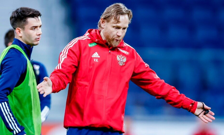    Валерий Карпин нарвался на критику после рекомендации футболистам уезжать из РПЛ. Фото: РФС