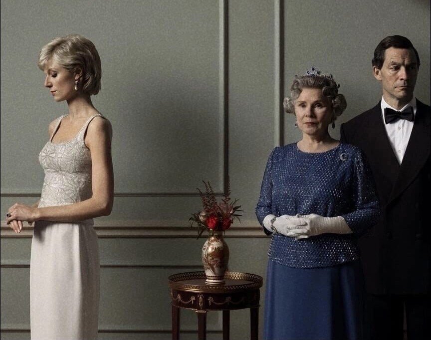 Афиша сериала «Корона», 2016–2023 годы, создатель Питер Морган