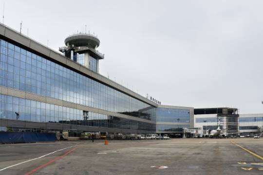    Emirates потеряла багаж пассажиров рейса Дубай – Москва: до этого они застряли в аэропорту из-за потопа