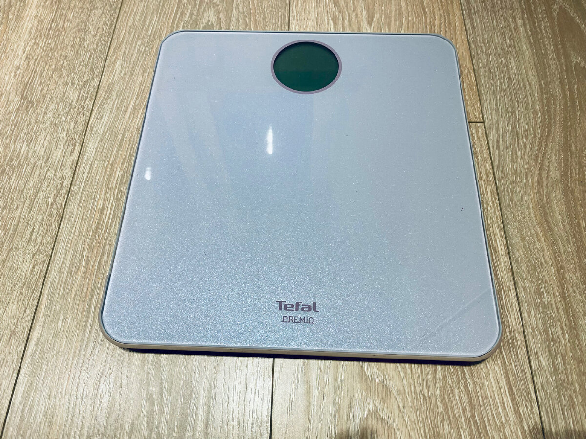 Стильный дизайн весов вписывается в современный интерьер