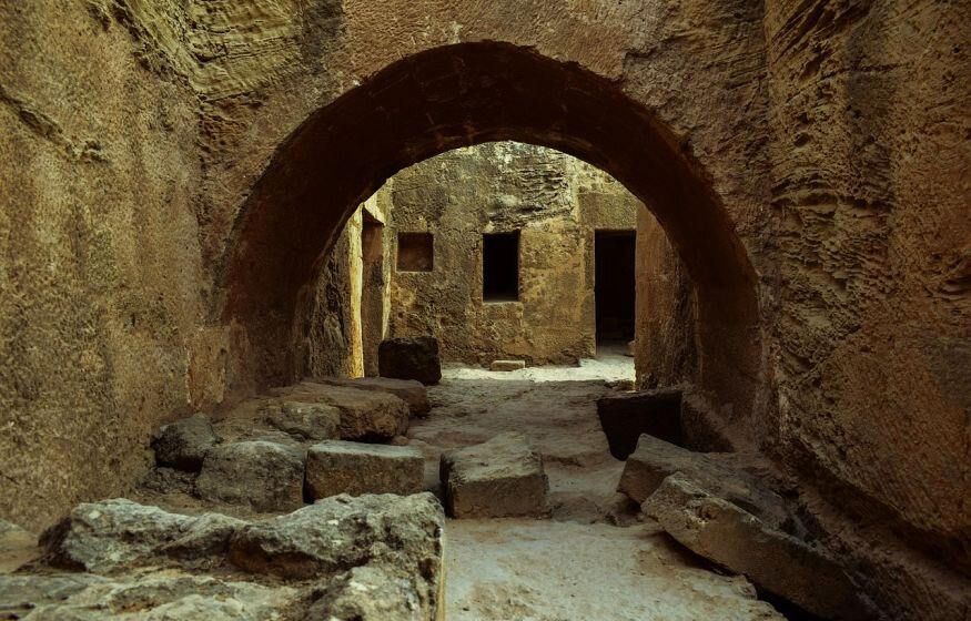    Археологи обнаружили 4200-летнюю «могилу зомби»