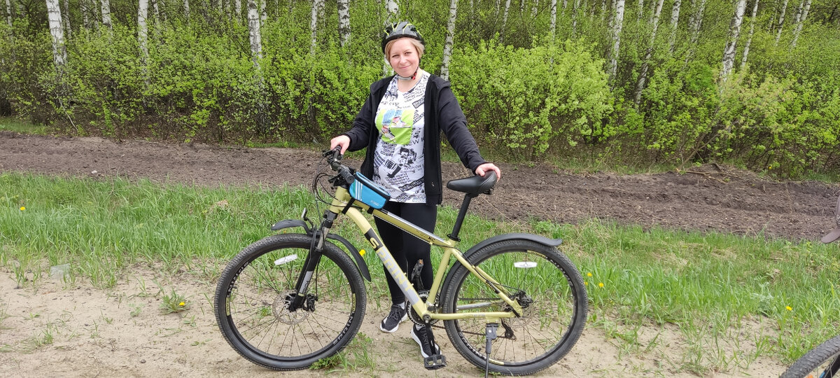 Мы на велосипедах преодолели маршрут длиною 80 км. для некоторых этот маршрут стал рекордом. Как заявила моя подписчица Анна что больше 80 км. она не когда не ездила на велосипеде и ей понравилось наше путешествие.