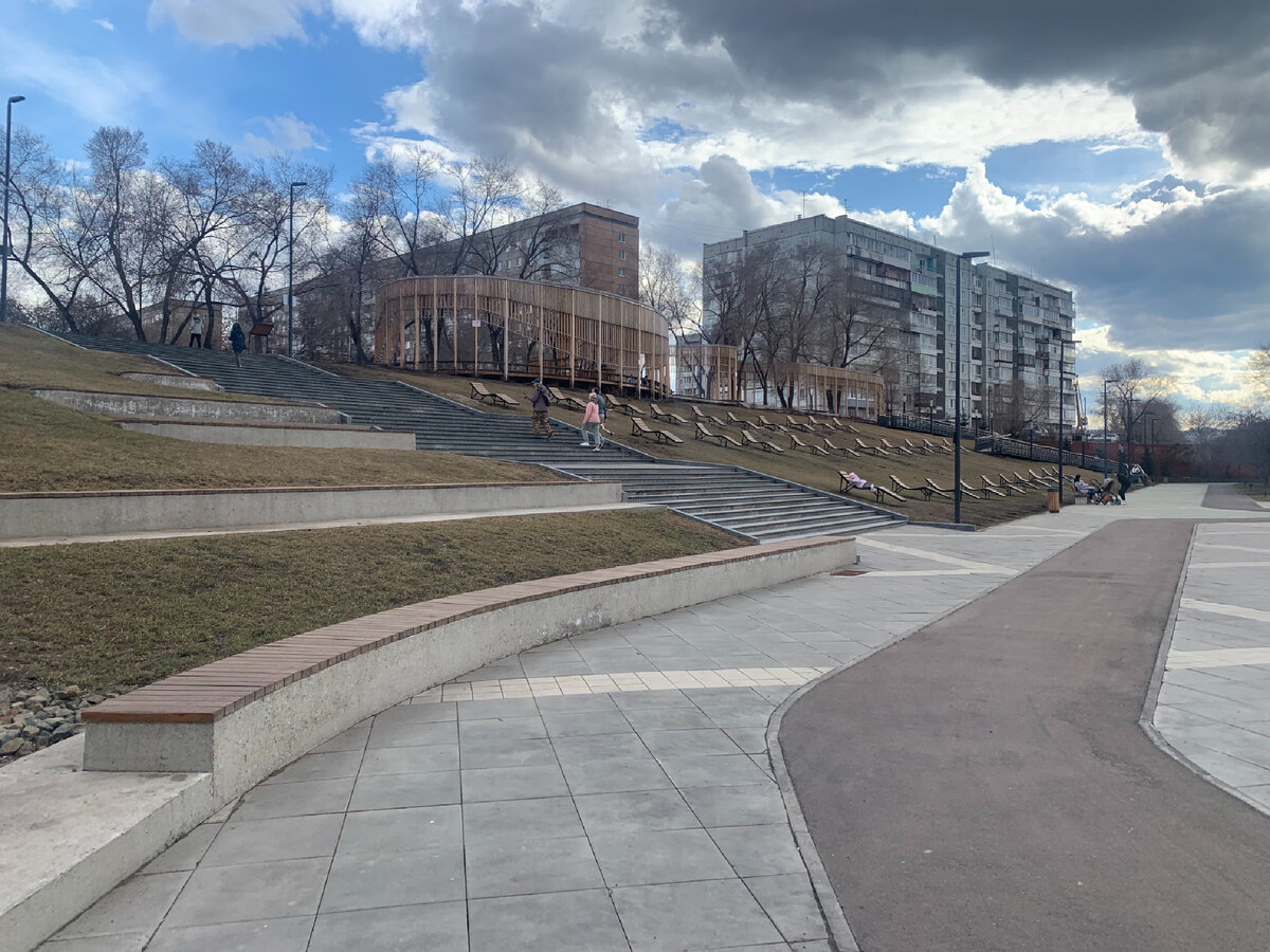 Набережная 