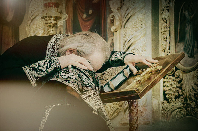 «Грешен во всем. Какие есть грехи, все мои»: батюшка о том, что ...