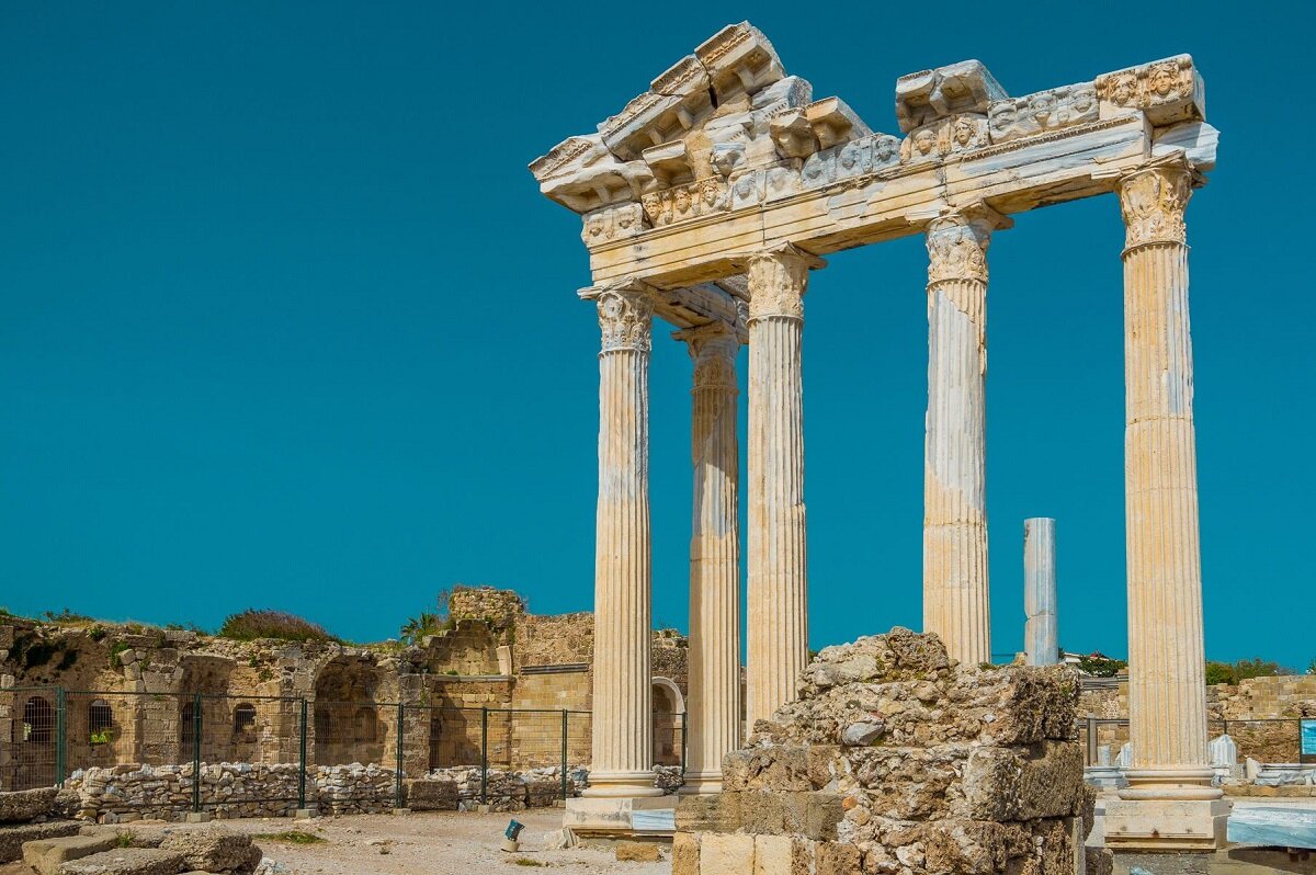 Храм Аполлона в Сиде. Источник: zagran.guru