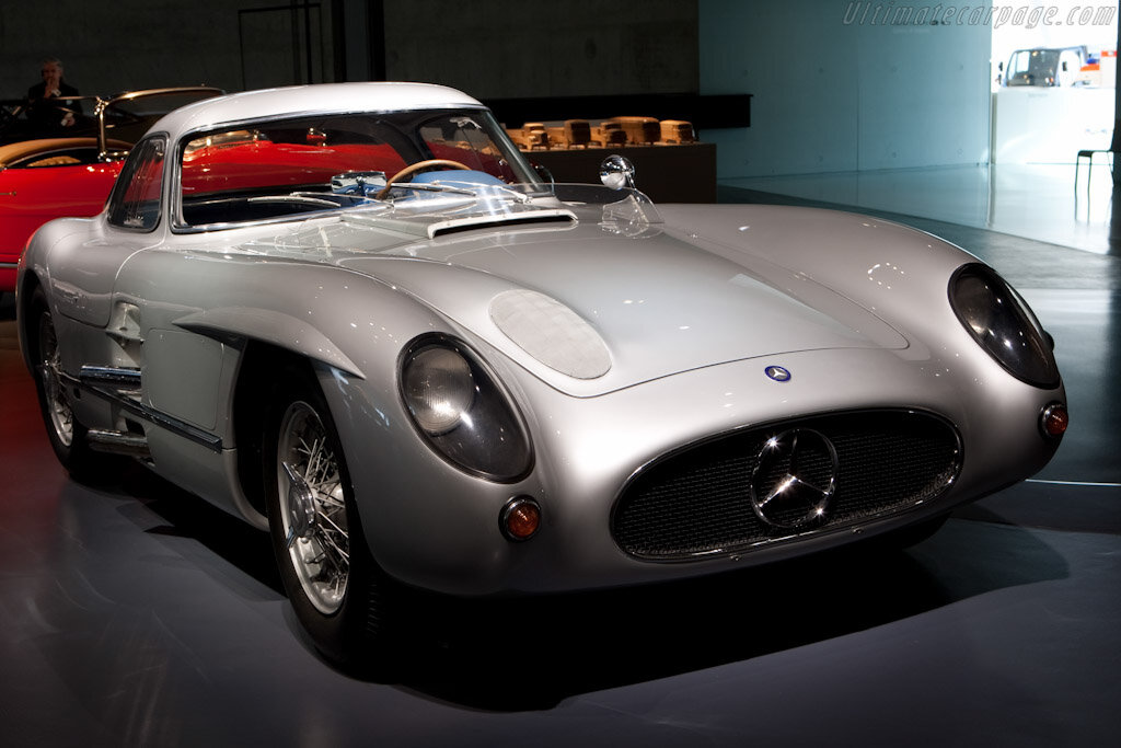 https://www.ultimatecarpage.com/images/car/2603/Mercedes-Benz-300-SLR-Uhlenhaut-Coupe-19602.jpg