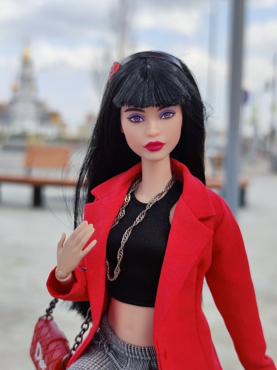 Barbie Looks #19 Lina – Лана