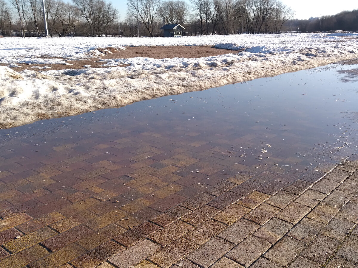 вот такое отношение к посетителям парка.... 