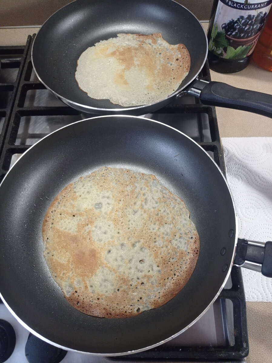 Холодильник совсем пустой. Напекла блинов с большими дырками, сварила  компот из огрызков и поехала, как у нас говорят-скупляться! | Крым Наш |  Дзен