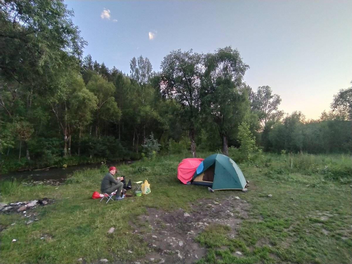 Последний походный лагерь с палаткой на Алтае. Июль 2023 года, Кызыл-Озек, Горный Алтай