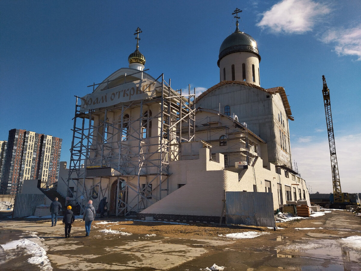 Храм святого великомученика Димитрия Солунского в Балтийской жемчужине